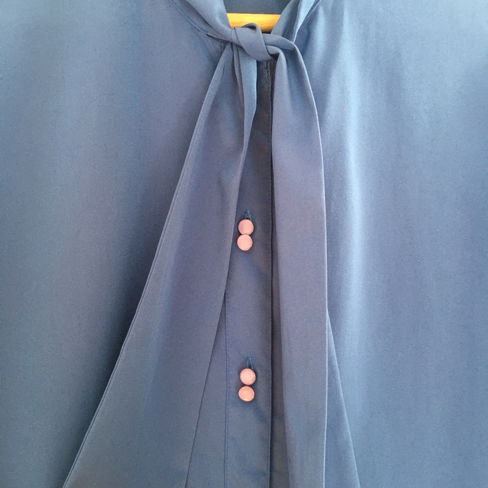 Vintage necktie blouse, sz med - Picture 6 of 10